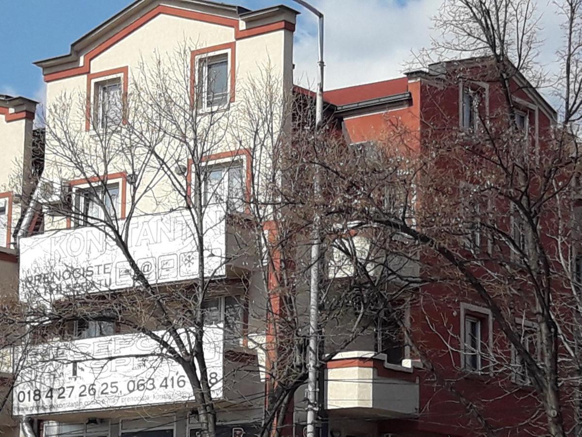 Ni Prenociste Konstantin 2008酒店 外观 照片